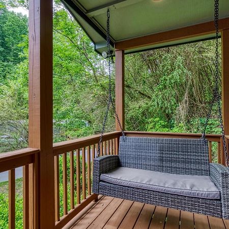 Great Location - Hot Tub - Dog Friendly Villa Sevierville Kültér fotó
