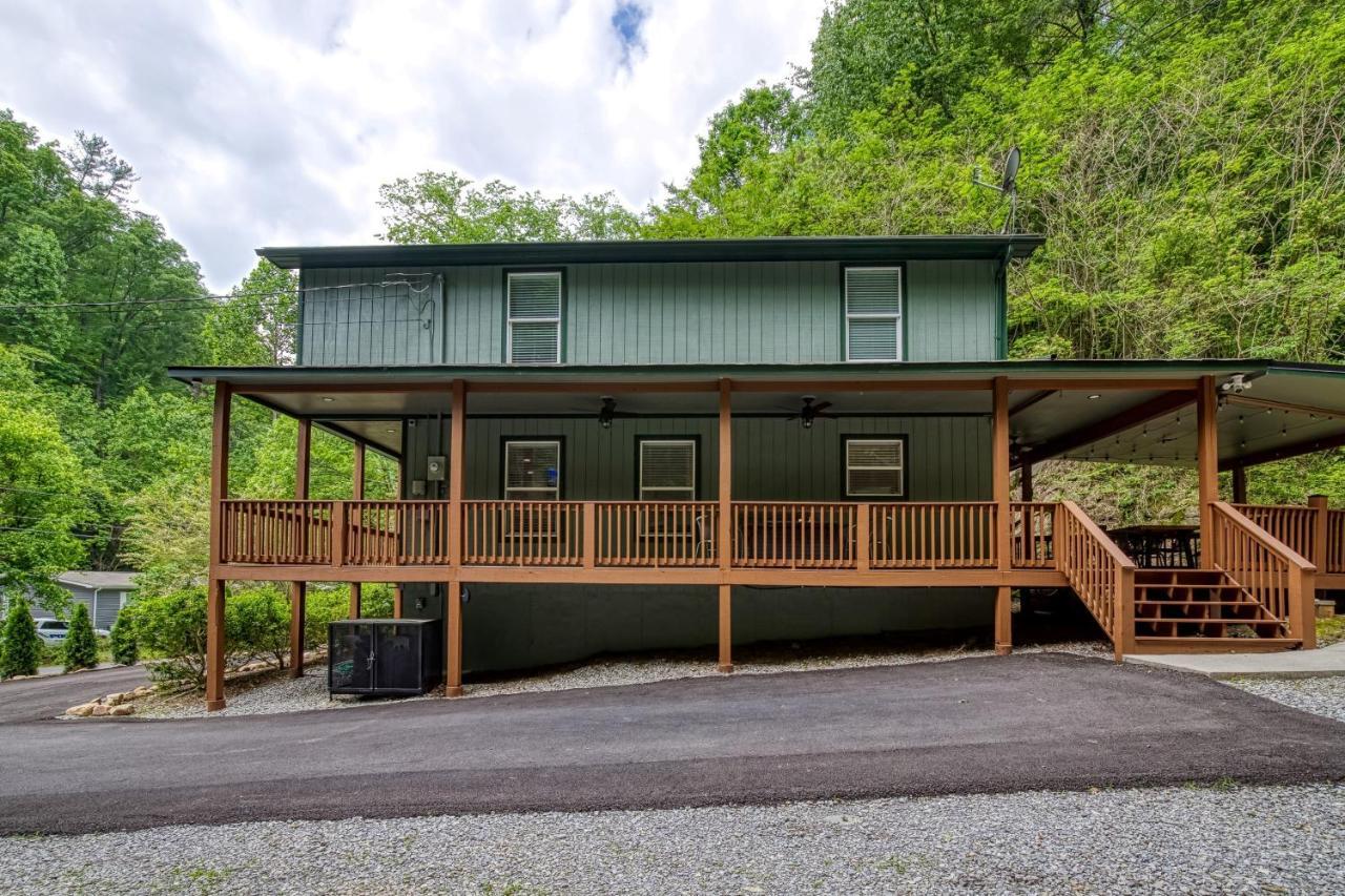 Great Location - Hot Tub - Dog Friendly Villa Sevierville Kültér fotó