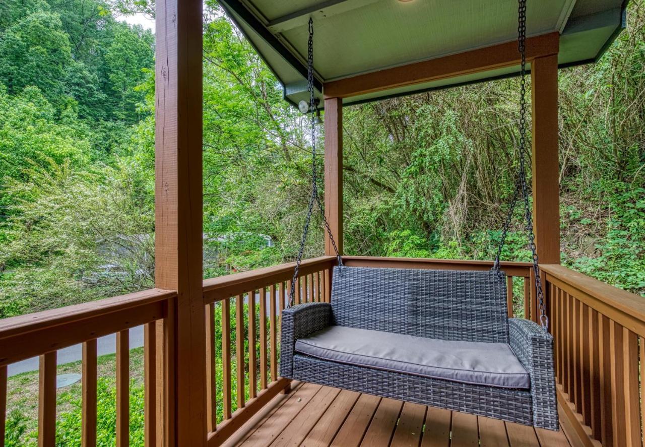 Great Location - Hot Tub - Dog Friendly Villa Sevierville Kültér fotó