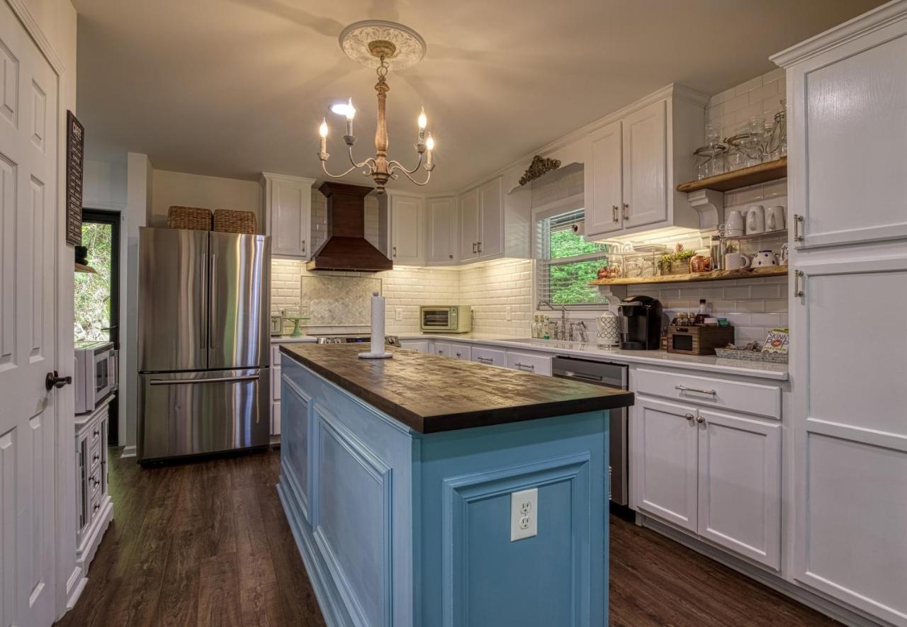Great Location - Hot Tub - Dog Friendly Villa Sevierville Kültér fotó